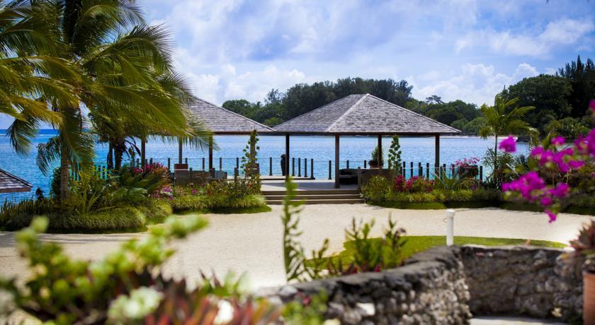 The Warwick Fiji Korolevu (Viti Levu) Exterior foto The beach at the resort