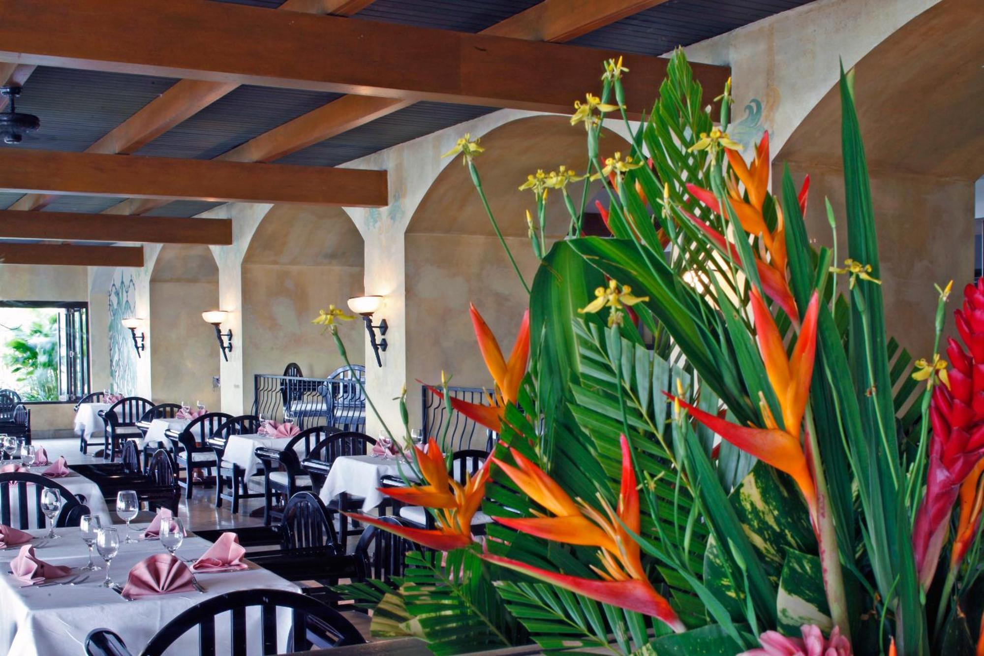 The Warwick Fiji Korolevu (Viti Levu) Exterior foto Interior of the restaurant